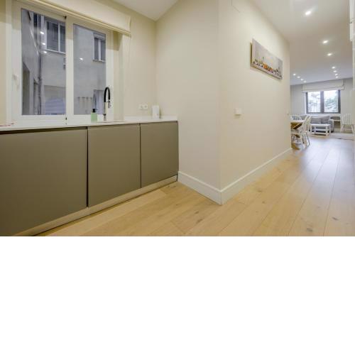 Céntrico Apt 9pax C/Barco a una calle de Gran Vía