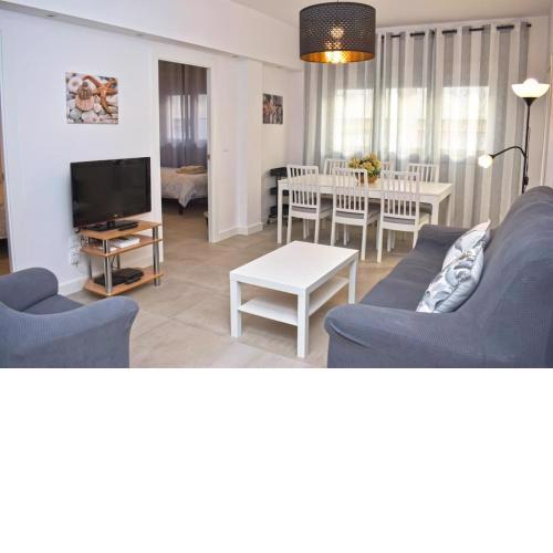 Centro y playa en Fuengirola amplio y renovado 3H