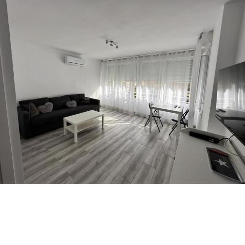CG4N - Nuevo Estudio, recién reformado, Wifi
