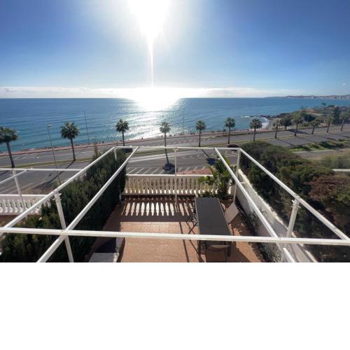 Chalet adosado frente al mar con piscina, Benalmadena-Costa