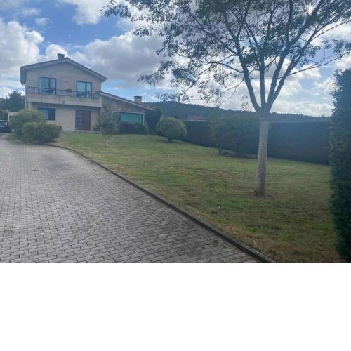 Chalet cerca de Santiago