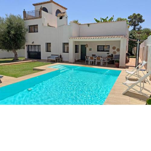 Chalet con encanto cerca de Sevilla