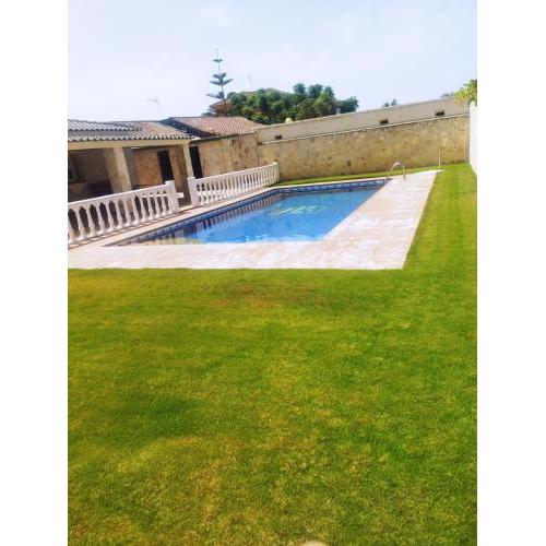 Chalet con Encanto y Piscina