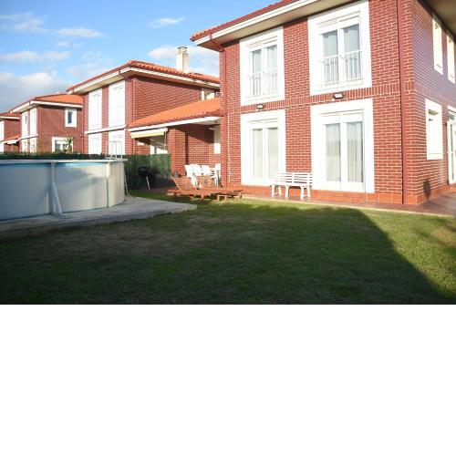 Chalet con piscina a 5 min playa