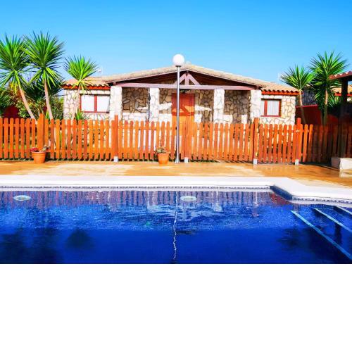 Chalet con piscina privada solo familias I