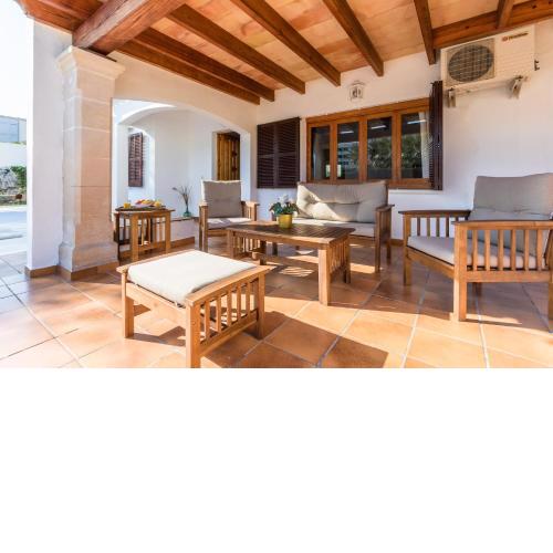Chalet Falcó with Private Pool and Garden