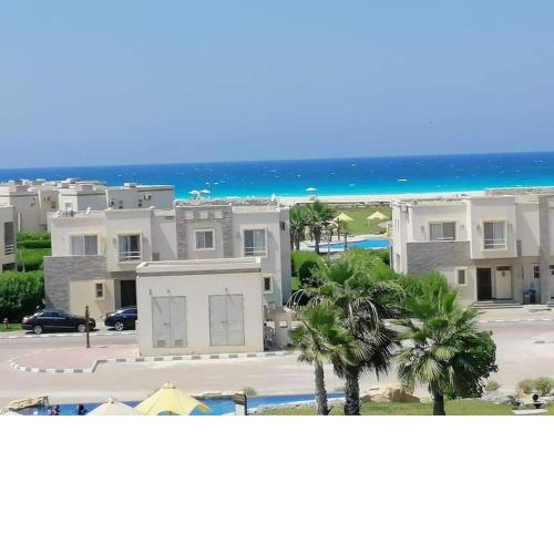 Chalet in Amwaj with a Sea view