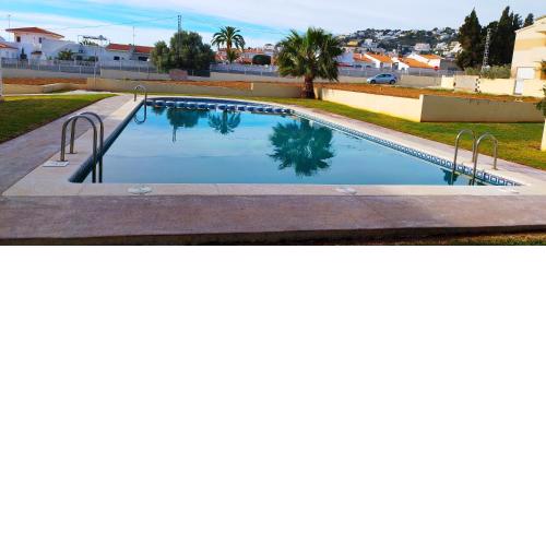 Chalet independiente con vistas en urbanización privada