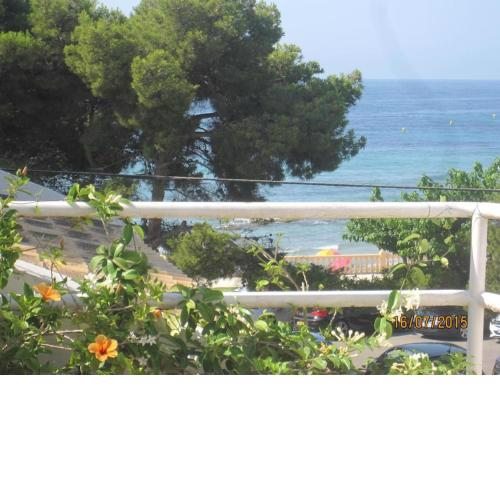 Chalet independiente en primera línea de Moraira.
