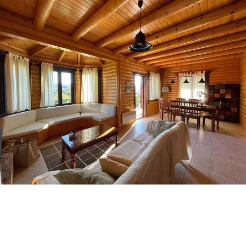 Chalet Klimatia - Όμορφη ξύλινη μεζονέτα με τζάκι