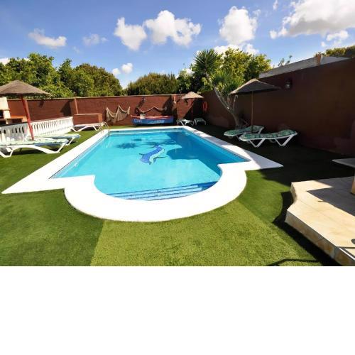Chalet piscina jacuzzi compartido Solo Familia III