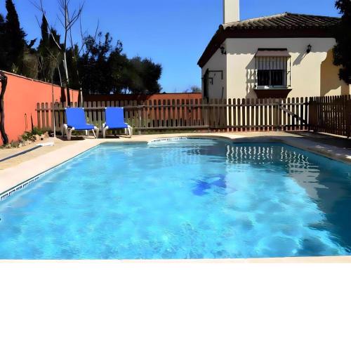 Chalet piscina solo familias parejas Roche Viejo 4