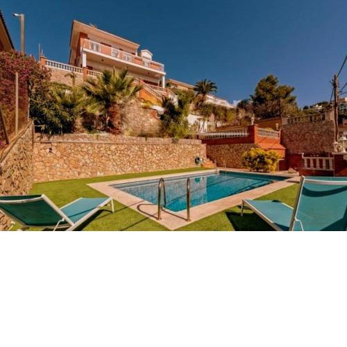 Chalet Santa Susana