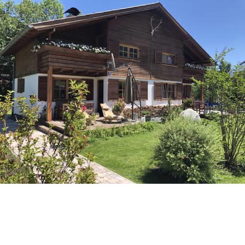 Chalet Tirolia