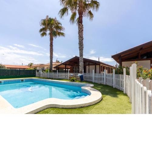 Chalet Tropical 1 by Interhome