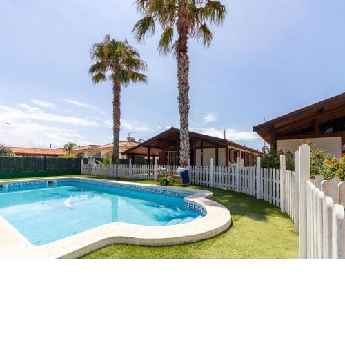 Chalet Tropical by Interhome