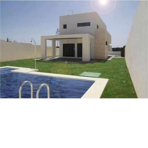 Chalets conilizate 12 pax piscina 300mts playa