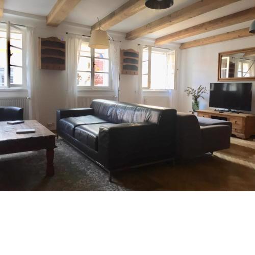 Charles Bridge / Mala Strana Private Room [in Condo]