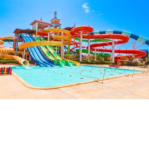 Charmillion Gardens Aquapark