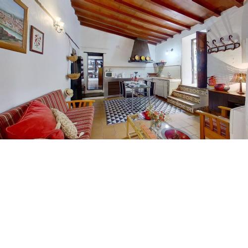 Charming 1-Bed House in La Laguna