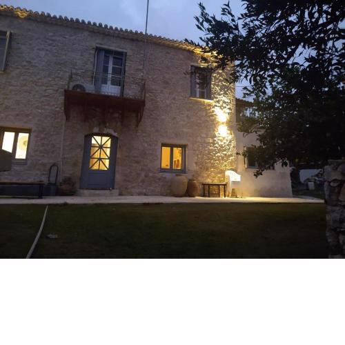 Charming 3-Bed Villa in Pidasos with open views