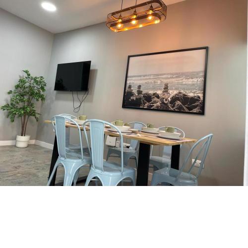 Charming 4 Caminos Apartment