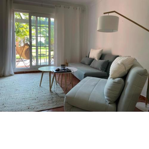 Charming apartment, golf, kitesurfing, free tennis courts and bikes
