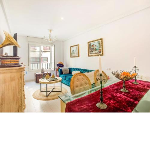 Charming Apartment in Gij n near Seabeach