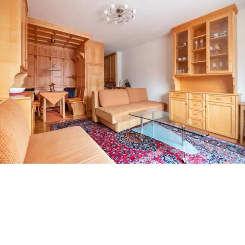 Charming apartment in quiet area - 10 minutes to the center