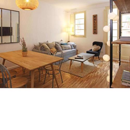 Charming Apartment Located In Gotico