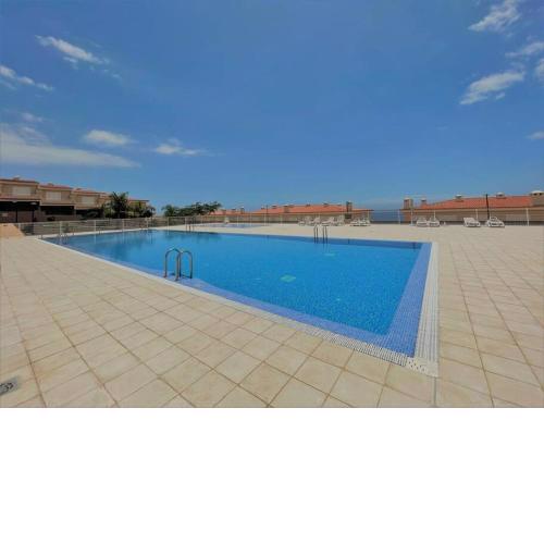 Charming Duplex, Fantastic view, AC, Parking! PA01