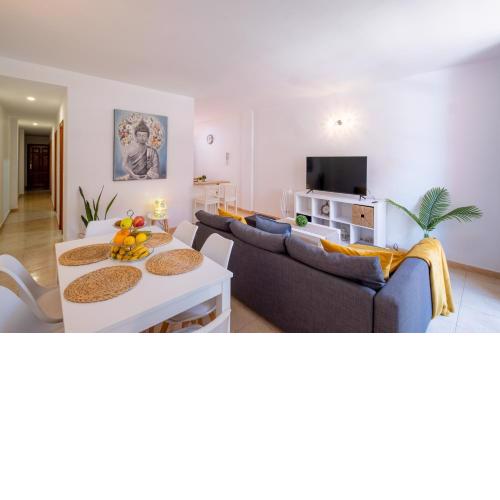 Charming flat - three minutes walk to city center