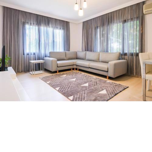 Charming Flat w Balcony 15 min to Urla Art Street
