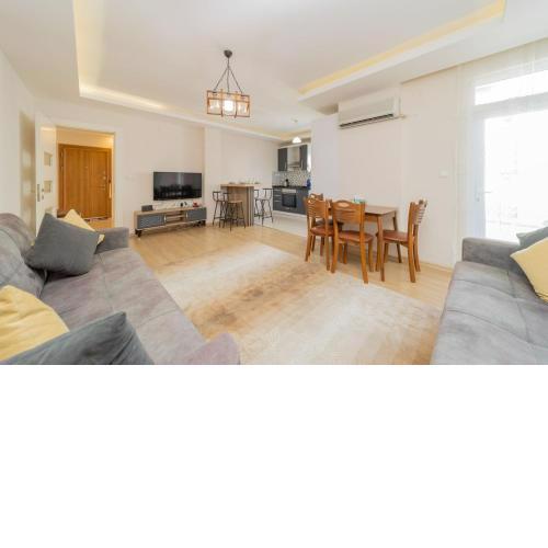 Charming Flat w Balcony 5 min to Beach in Antalya