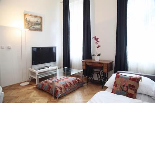 Charming flats in Vinohrady | PragueStars