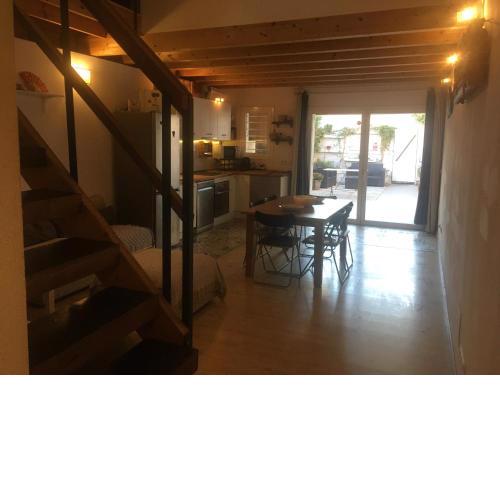 Charming house next to the sea and Barcelona for 6