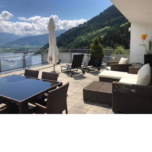 Charming Penthouse- Zell am See with amazing view