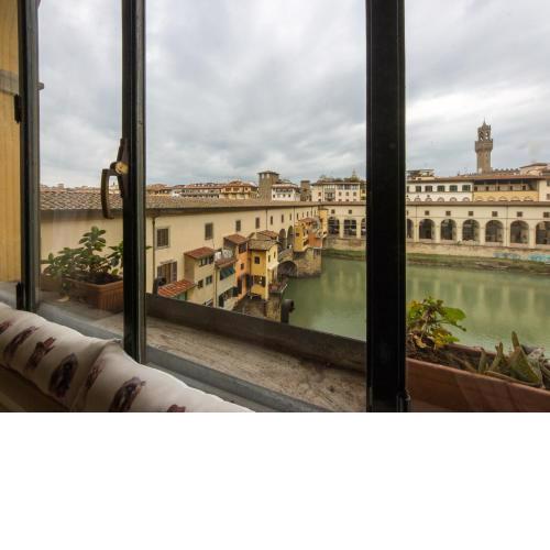 Charming Suite Ponte Vecchio View