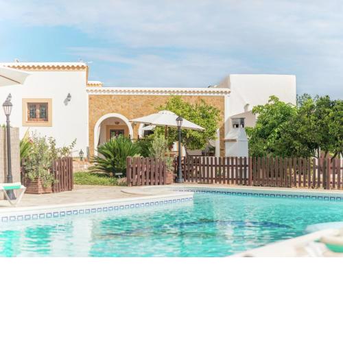 Charming Villa in Benirras with Jacuzzi