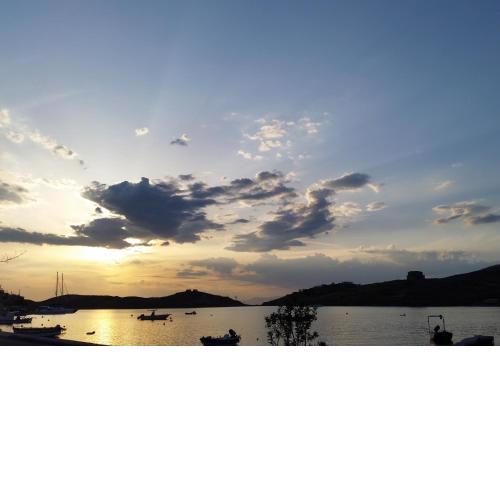 Charming Vourkari Stone Home 3 - Minutes from Port