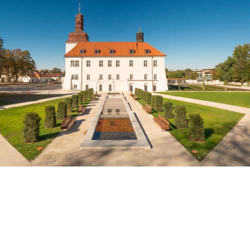 Chateau Clara Futura