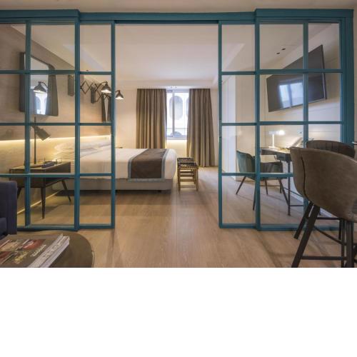 Chayofa Suites PillowAbroad