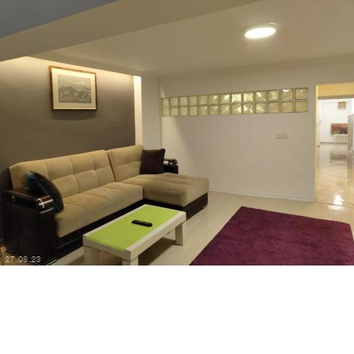 Cheap and comfortable basement apartment in Şişli