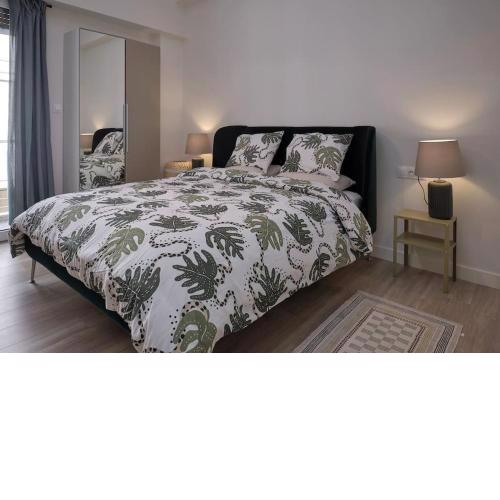 Chic Apt with All Comforts in the Heart of Athens!