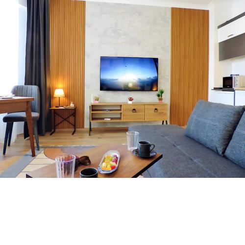 Chic Flat 10 min to Lara Beach in Antalya