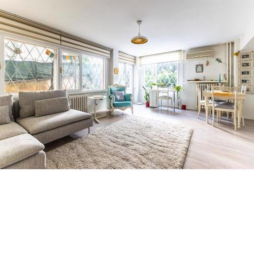 Chic Flat 5 min to Moda Coast in Kadikoy