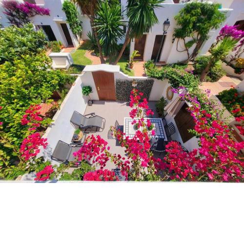 Chic Townhouse by the Sea @ Villacana Playa!