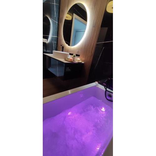 Chill Out Studio Jacuzzi & Sea Views