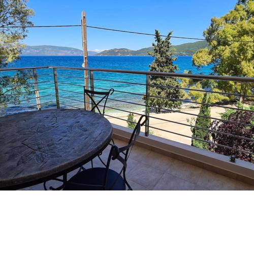Chloe luxury beachfront apartment