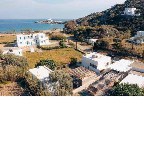 Chrisopigi Beach Houses